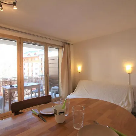 Apartment 4 Pers. A - Pied De Pistes, Proche Commerces, Balcon, Parking Prive - Fr-1-330c-53 Briancon (Hautes-Alpes)